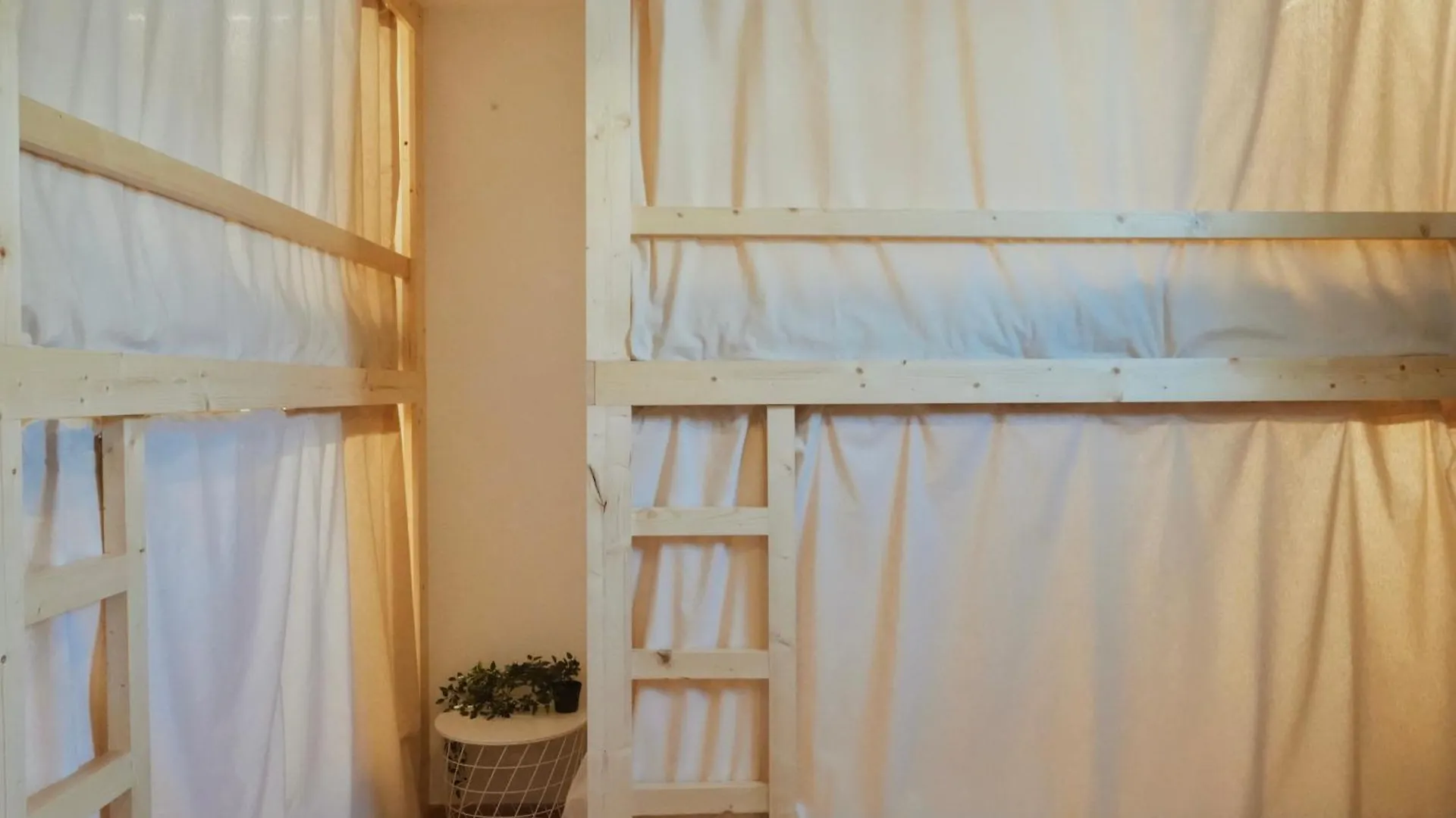 Albergue Blueadventure Surf House Corralejo Hostal