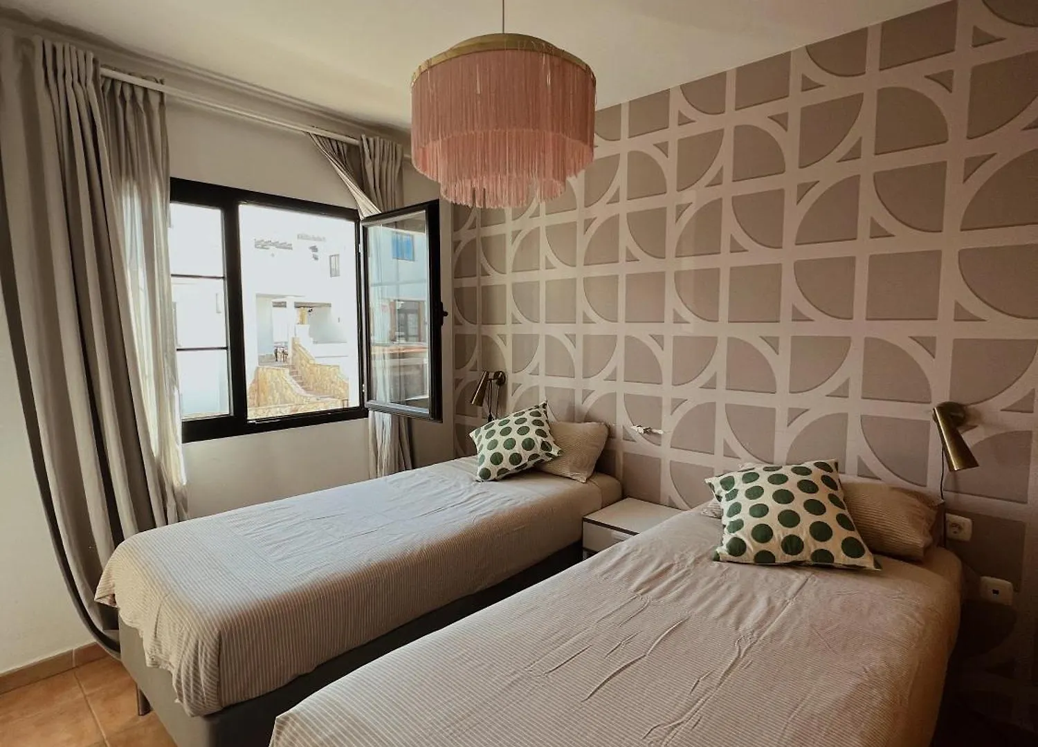 Albergue Blueadventure Surf House Corralejo Hostal